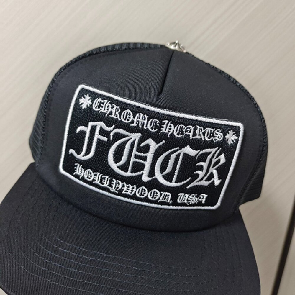 Chrome Hearts Black and White Hat